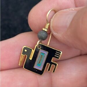 Laurel Burch Signed Pelican Pierced Earring. MA764